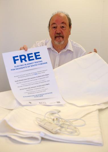 Councillor Jim Foreman is encouraging people to take up the offer of free electric blanket safety testing.